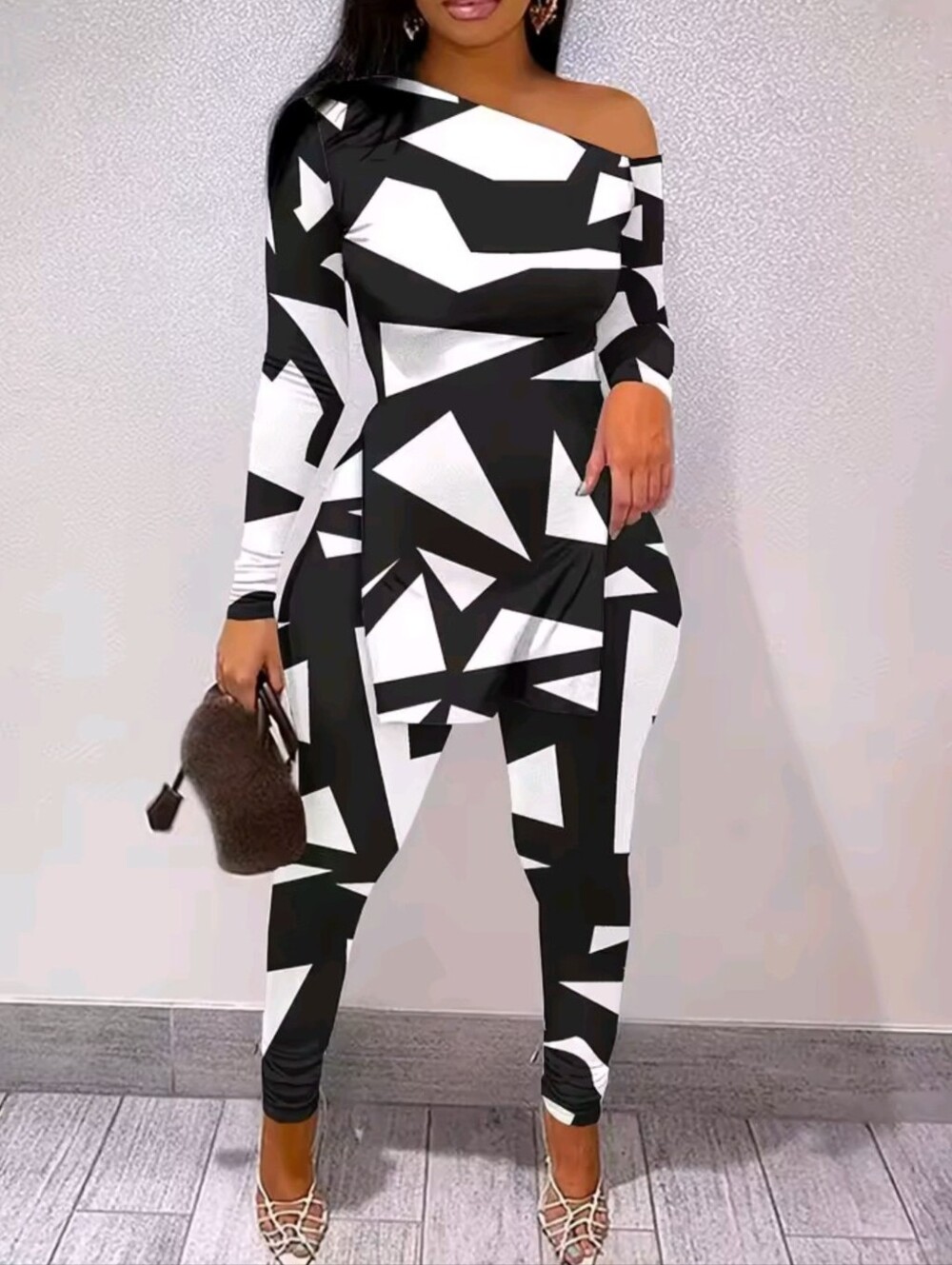 Women's Plus Size Black And White Geometric Print One Shoulder Two Piece Set